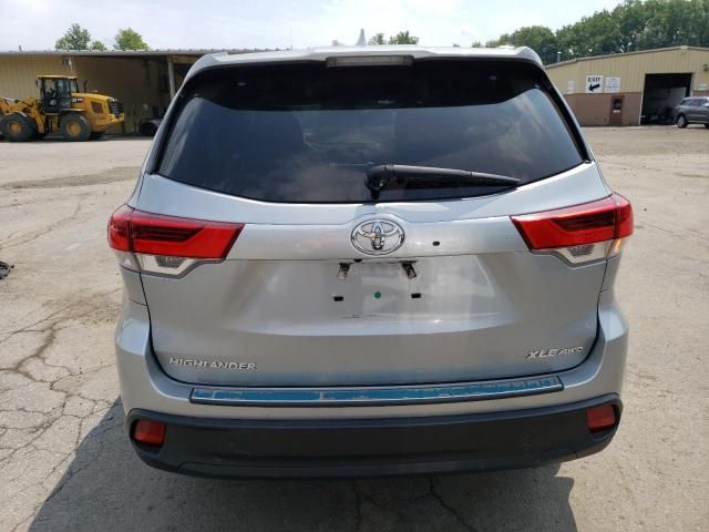 2018 Toyota Highlander SE