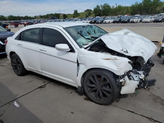 2013 Chrysler 200 Limited