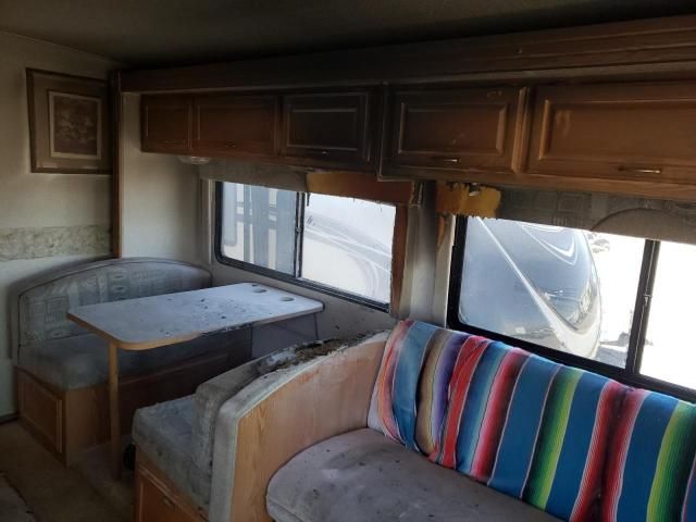 2003 Winnebago 2003 Workhorse Custom Chassis Motorhome Chassis P3