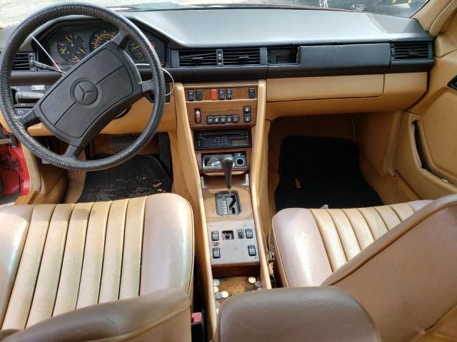 1986 Mercedes-Benz 300 E