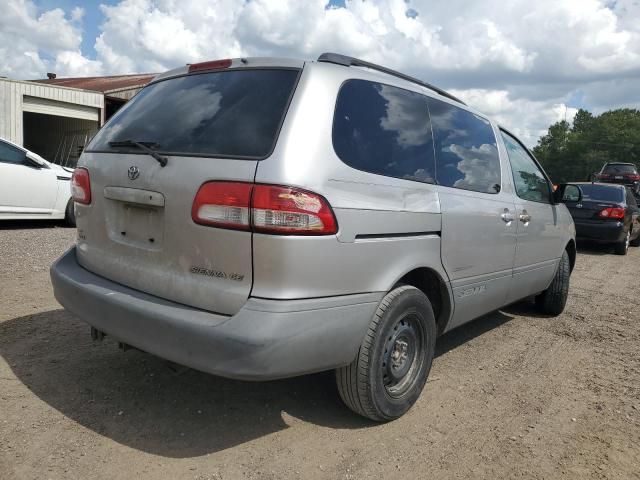 2002 Toyota Sienna CE