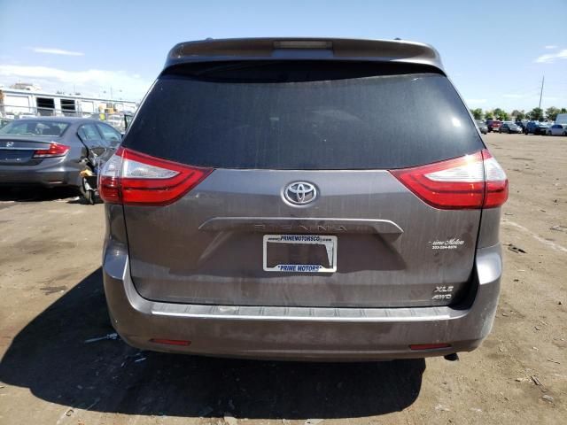 2015 Toyota Sienna XLE