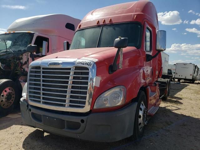 2016 Freightliner Cascadia 125