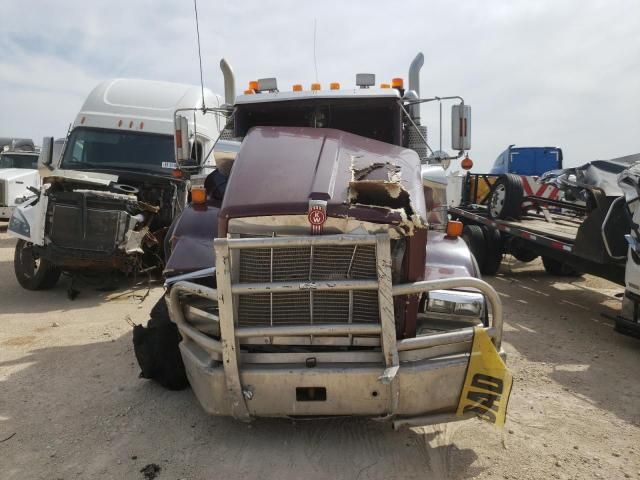 2004 Kenworth Construction T800