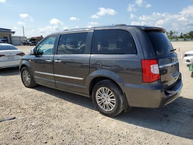 2014 Chrysler Town & Country Touring L