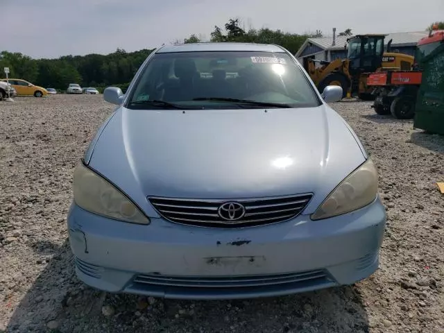 2005 Toyota Camry LE