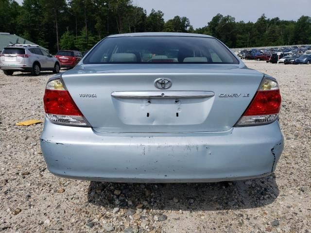 2005 Toyota Camry LE