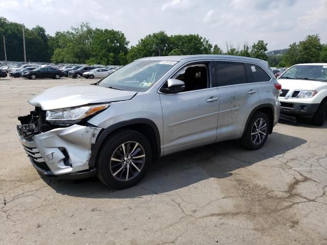 2018 Toyota Highlander SE