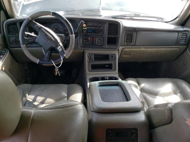 2004 Chevrolet Suburban C1500