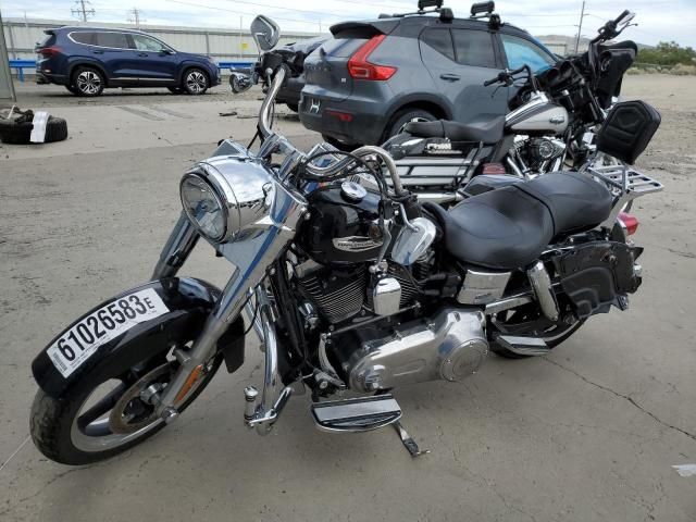 2012 Harley-Davidson FLD Switchback