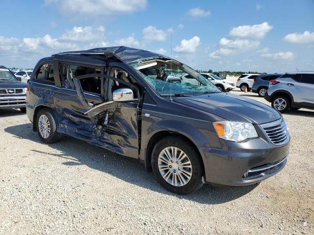 2014 Chrysler Town & Country Touring L