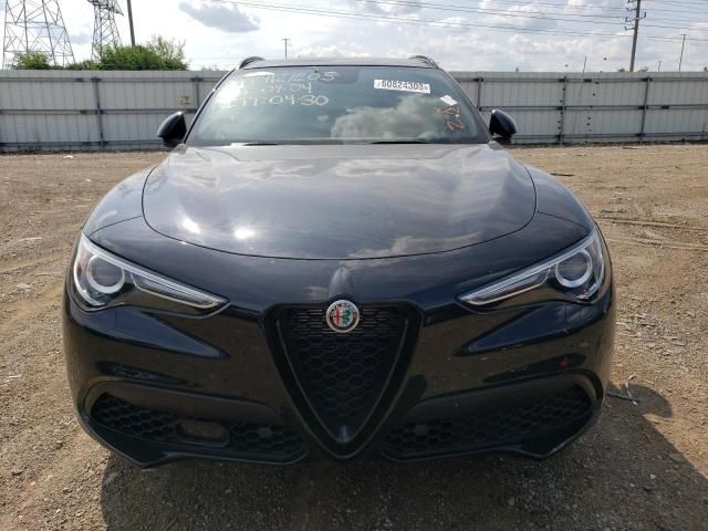 2023 Alfa Romeo Stelvio TI