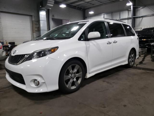 2014 Toyota Sienna Sport