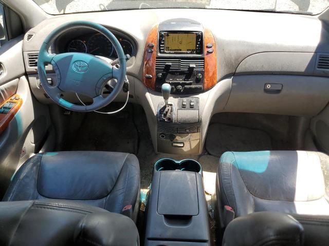 2010 Toyota Sienna XLE