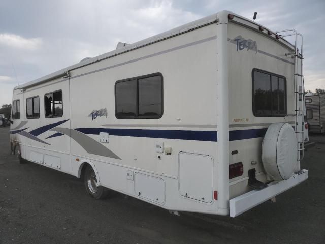 2003 Terry 2003 Workhorse Custom Chassis Motorhome Chassis P3