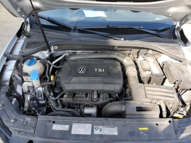 2015 Volkswagen Passat SE