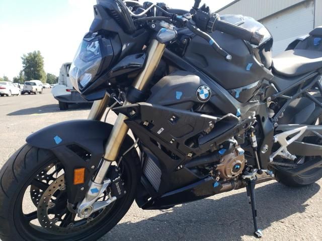 2023 BMW S 1000 R