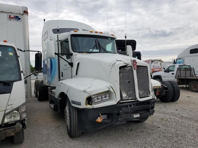 2004 Kenworth Construction T600