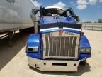 2002 Kenworth Construction T800