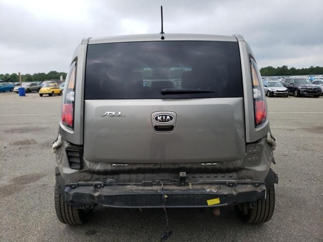 2011 KIA Soul +