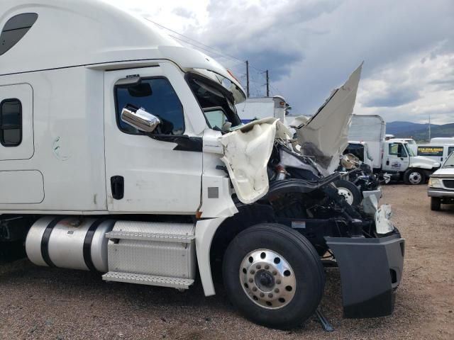 2021 Freightliner Cascadia 126