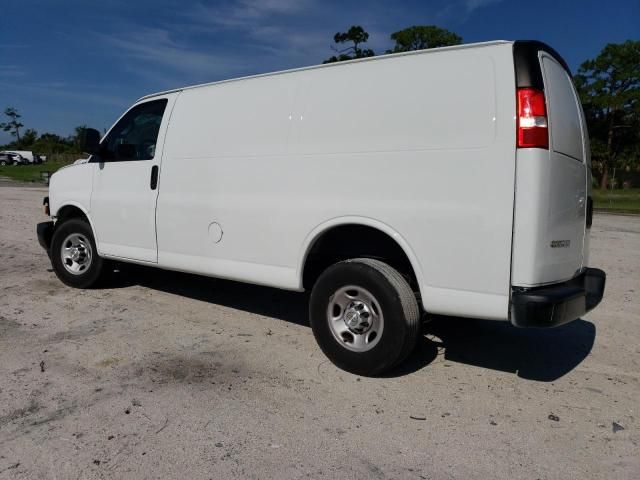 2020 Chevrolet Express G2500