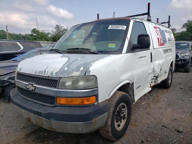 2004 Chevrolet Express G2500