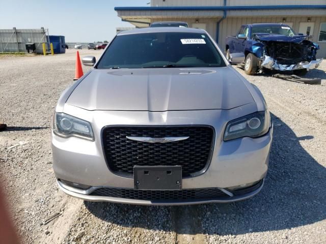 2016 Chrysler 300 S