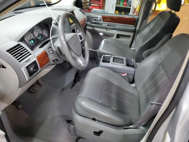 2009 Chrysler Town & Country Touring