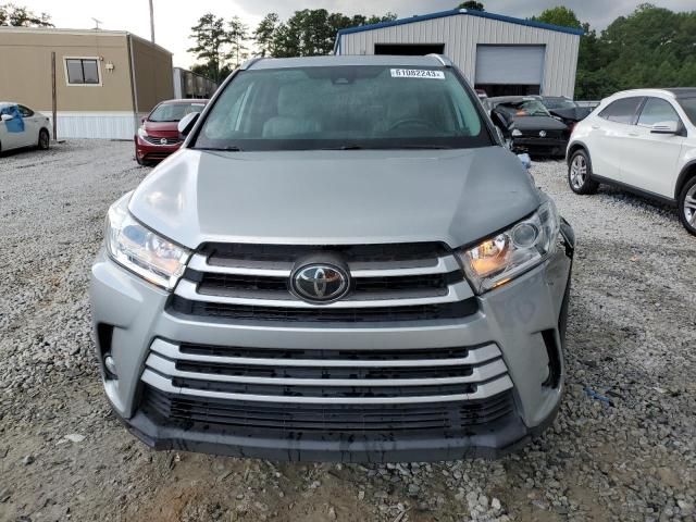 2018 Toyota Highlander SE