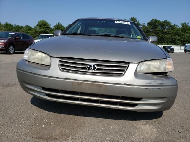 1999 Toyota Camry LE