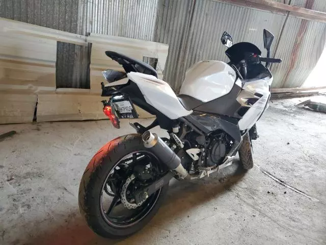 2023 Kawasaki EX400