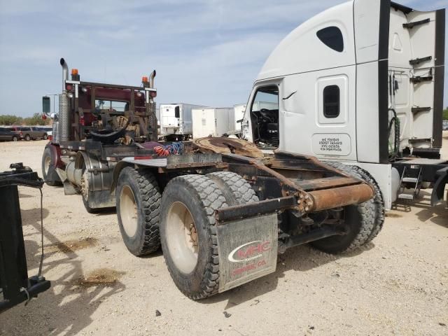 2004 Kenworth Construction T800