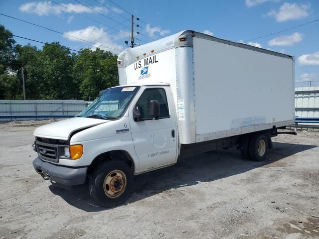 2006 Ford Econoline E350 Super Duty Cutaway Van