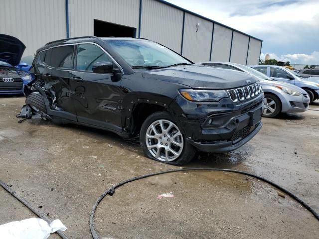 2023 Jeep Compass Latitude LUX