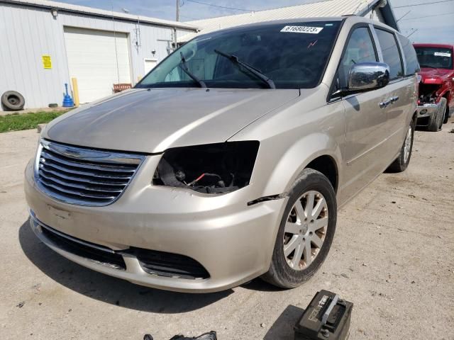 2016 Chrysler Town & Country LX