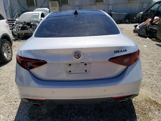 2021 Alfa Romeo Giulia Sport