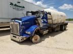 2002 Kenworth Construction T800