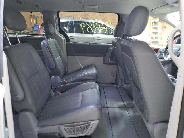 2009 Chrysler Town & Country Touring