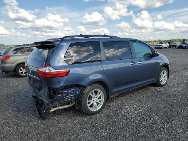 2016 Toyota Sienna XLE