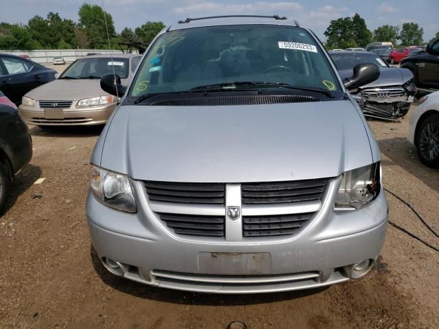 2005 Dodge Grand Caravan SXT