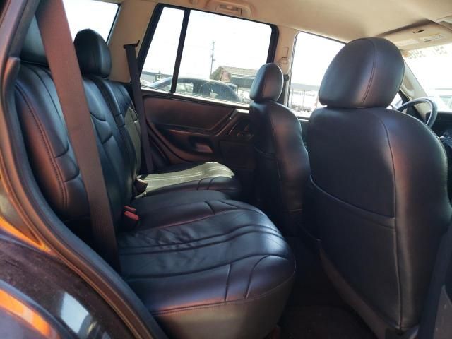 2004 Jeep Grand Cherokee Laredo