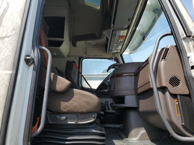 2015 Volvo VN VNL