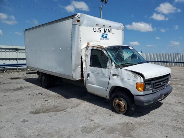 2006 Ford Econoline E350 Super Duty Cutaway Van