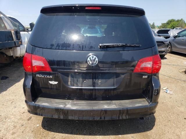 2009 Volkswagen Routan SE