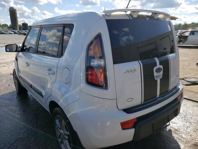 2011 KIA Soul +