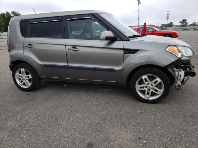 2011 KIA Soul +