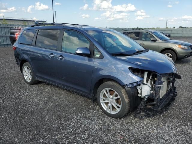 2016 Toyota Sienna XLE