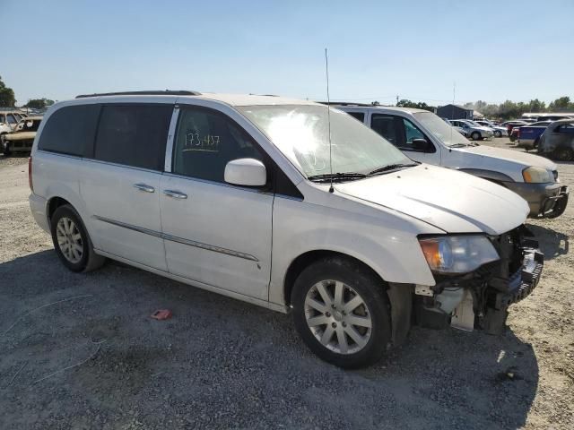 2016 Chrysler Town & Country Touring