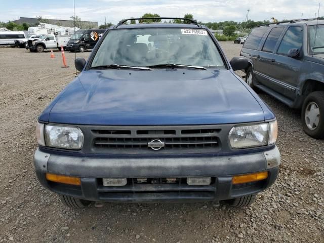 1996 Nissan Pathfinder LE